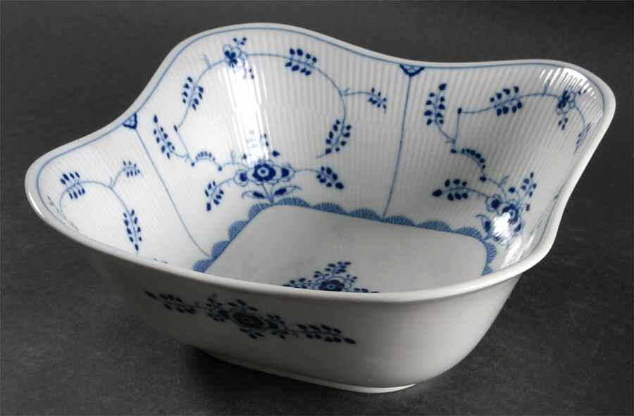 Amalienburg 8" Square Vegetable Bowl by Villeroy & Boch-1