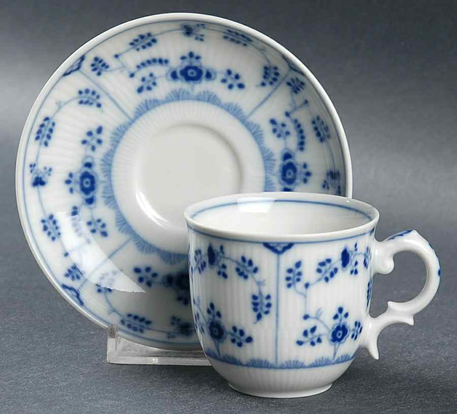 Amalienburg Flat Demitasse Cup & Saucer Set by Villeroy & Boch-1