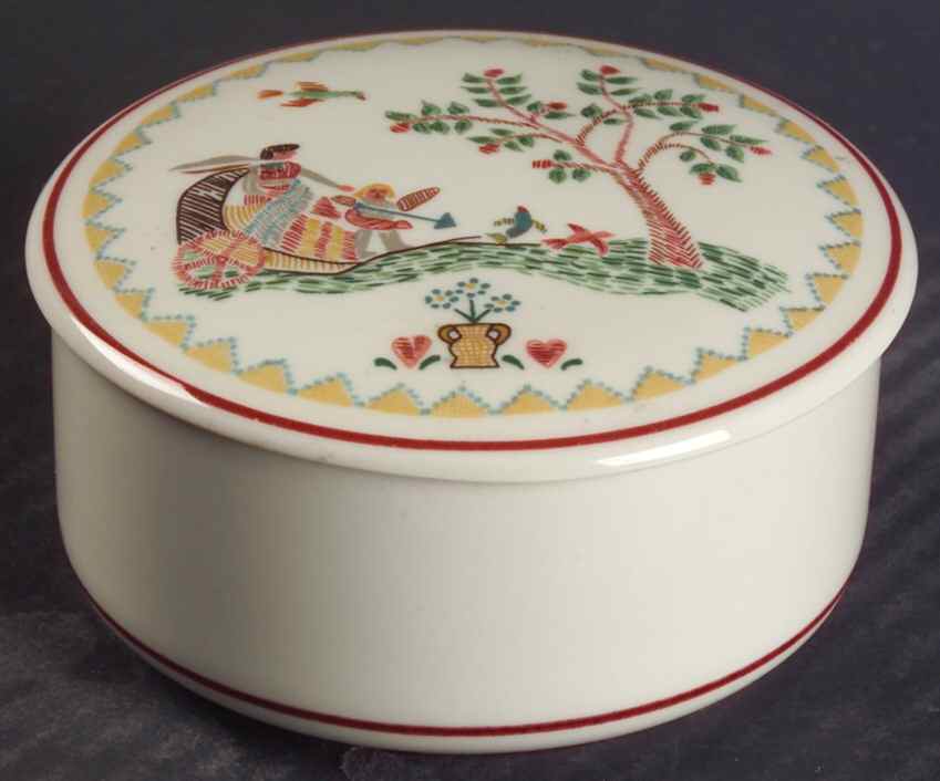 American Sampler Medium Candy Box by Villeroy & Boch-1