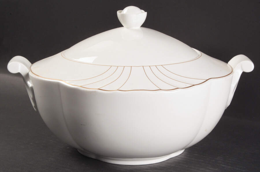 Arco Gold Tureen &  Lid by Villeroy & Boch-1