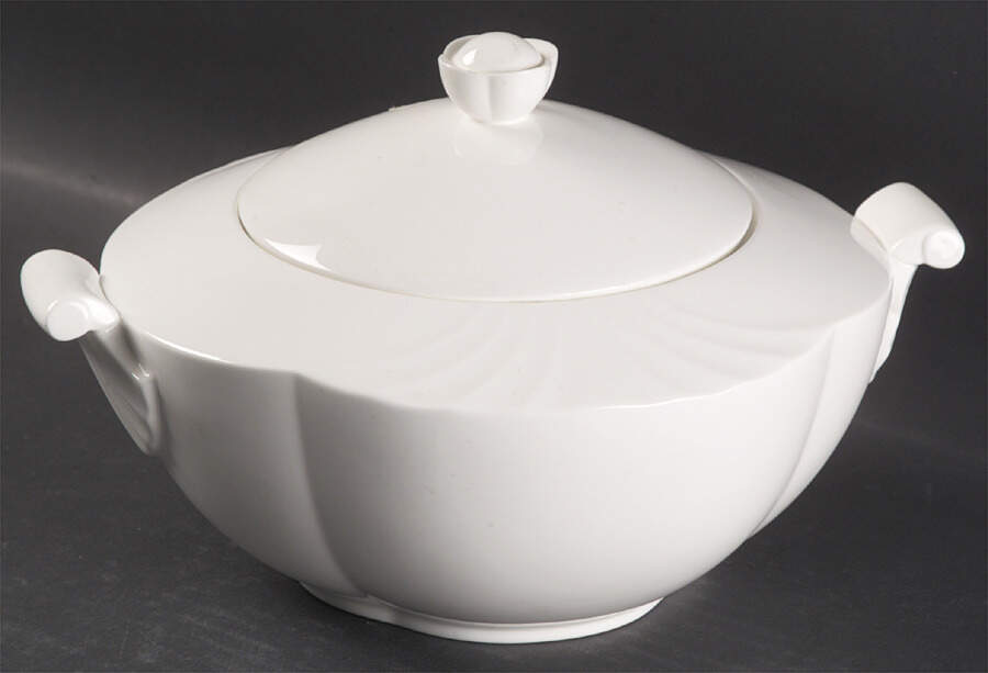 Arco Weiss Round Covered Vegetable by Villeroy & Boch-1