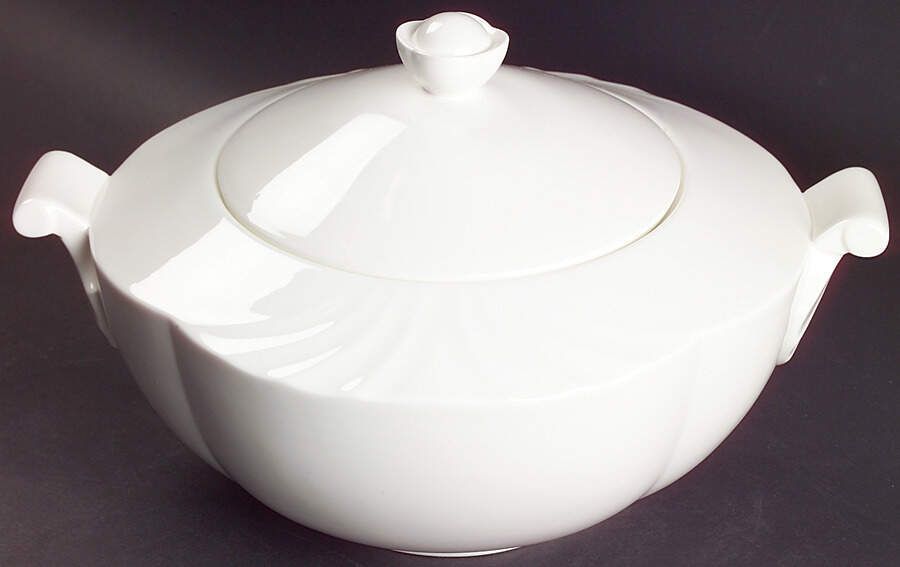 Arco Weiss Tureen &  Lid by Villeroy & Boch-1