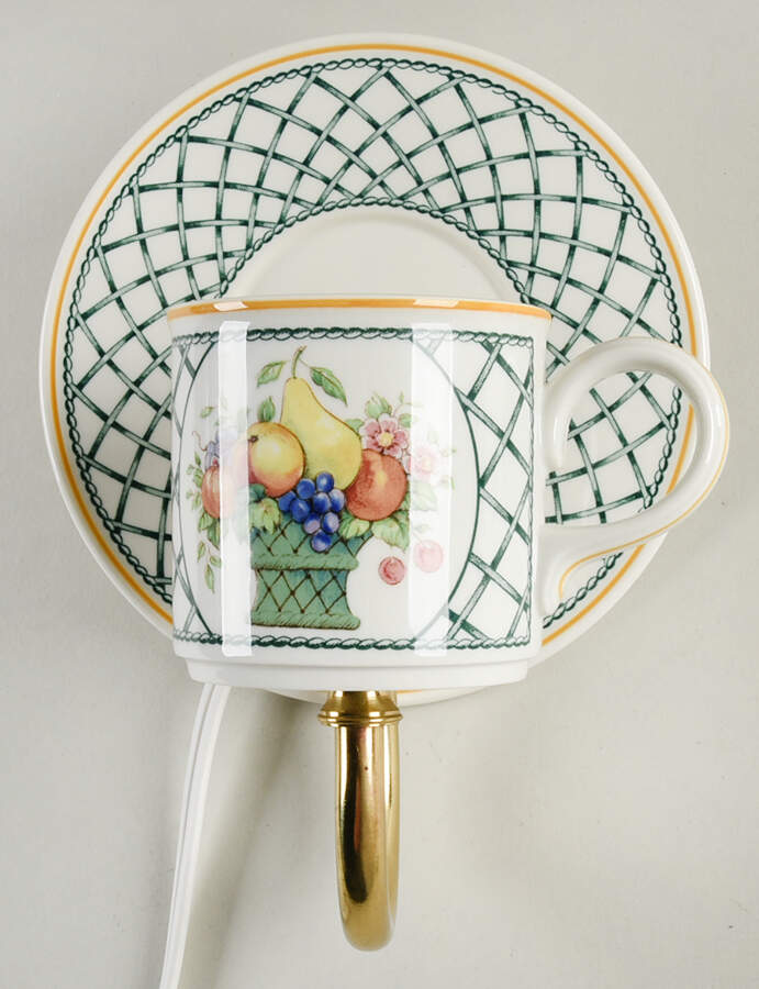 Basket 7 1/2"-7 3/4" Electric Wall Sconce HC by Villeroy & Boch-1