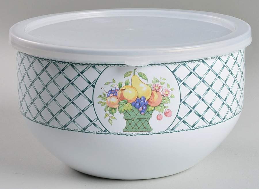 Basket 7 3/4" Metal Bowl W/Plastic Lid by Villeroy & Boch-1