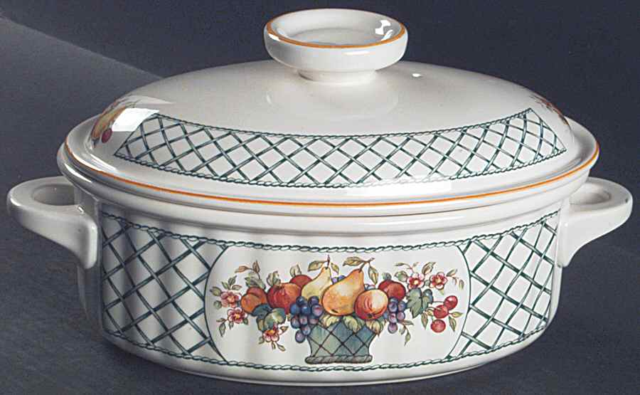 Basket 2 Quart Oval Covered Casserole by Villeroy & Boch-1