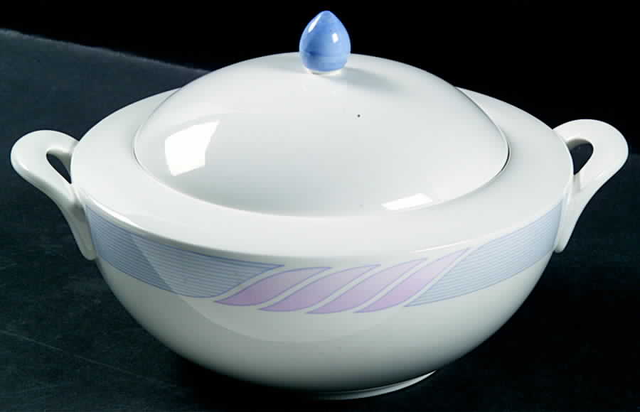 Bel Canto Round Covered Vegetable by Villeroy & Boch-1