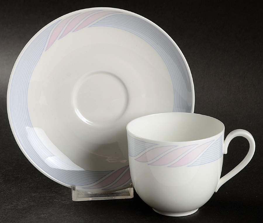 Bel Canto Flat Cup & Saucer Set by Villeroy & Boch-1