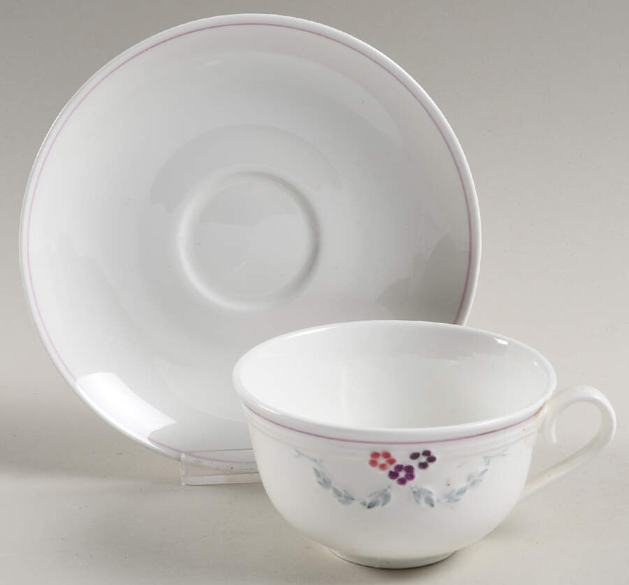 Bel Fiore Breakfast Cup & Saucer Set by Villeroy & Boch-1