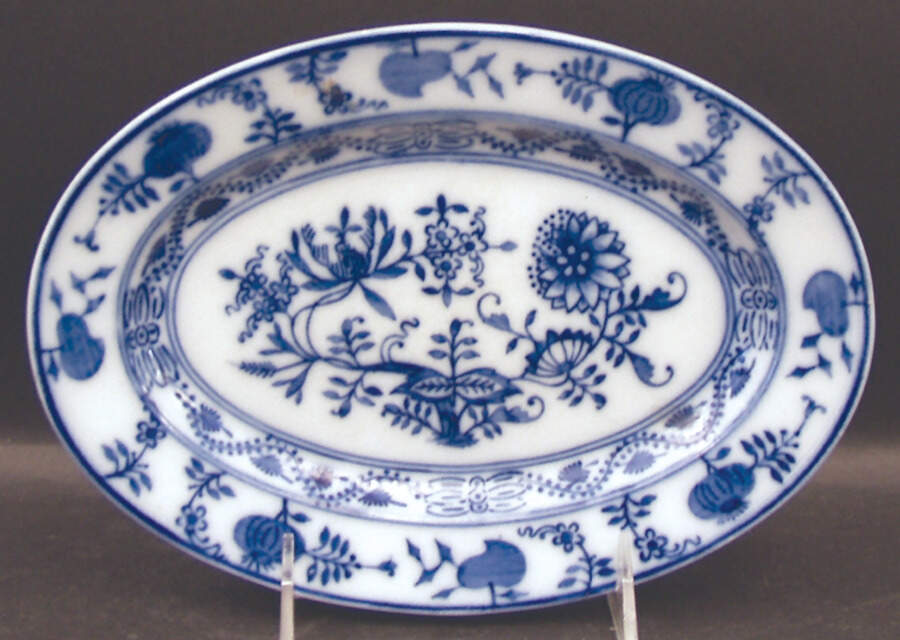 Blue Onion Relish by Villeroy & Boch-1