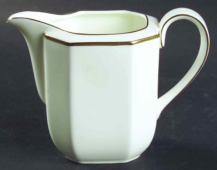 Black Pearl Creamer by Villeroy & Boch-1