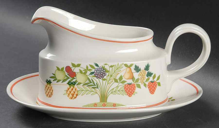 Bon Appetit Gravy Boat & Underplate by Villeroy & Boch-1