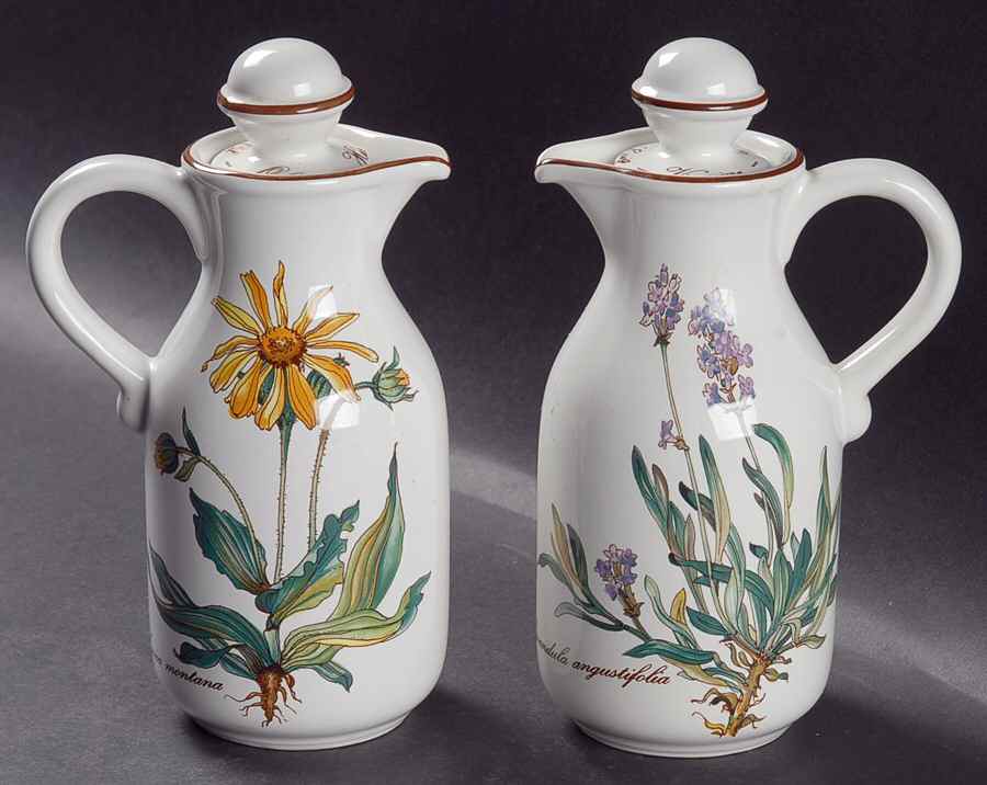 Botanica Oil and Vinegar with Stoppers by Villeroy & Boch-1