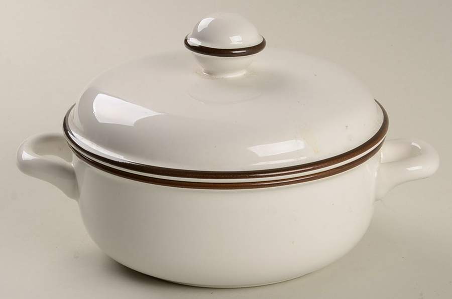 Boutique 1 Pt Round Covered Casserole by Villeroy & Boch-1