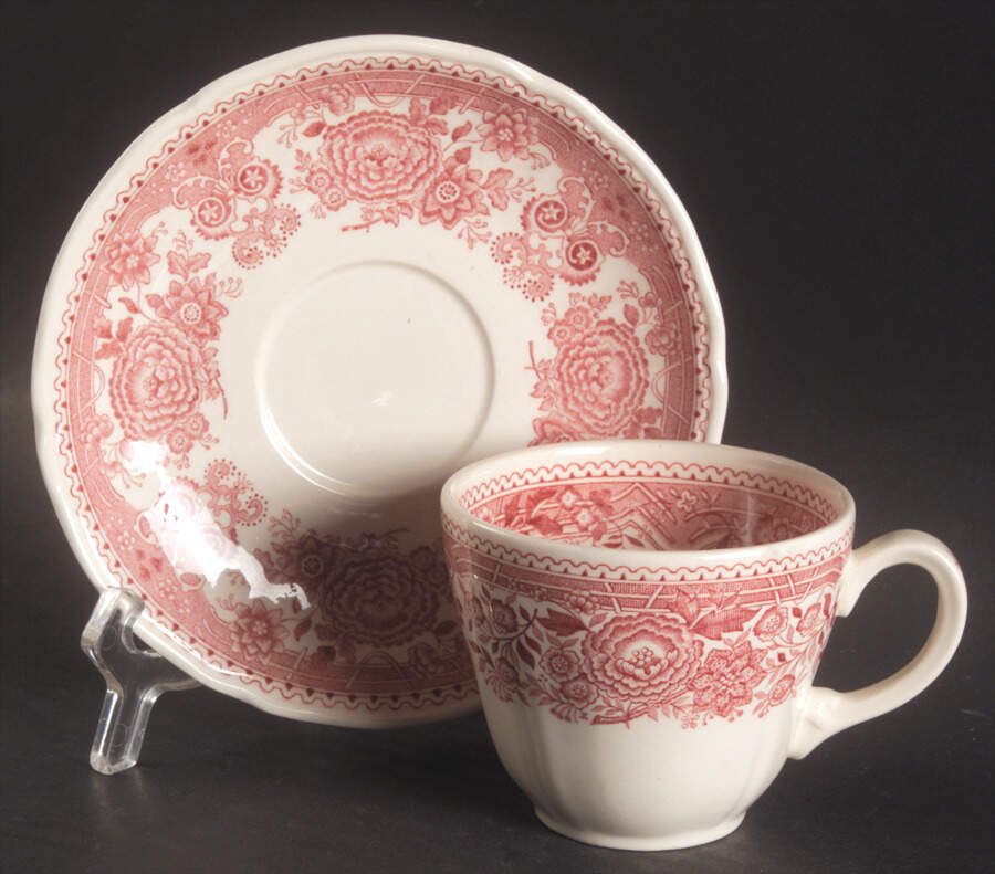 Burgenland Maroon Flat Cup & Saucer Set by Villeroy & Boch-1