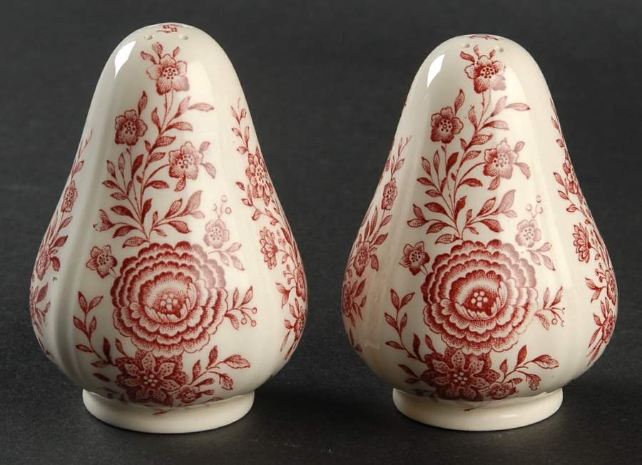 Burgenland Maroon Salt & Pepper Set by Villeroy & Boch-1