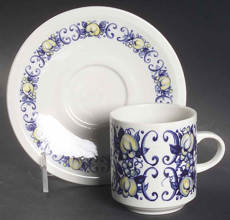 Cadiz Flat Cup & Saucer Set by Villeroy & Boch-1