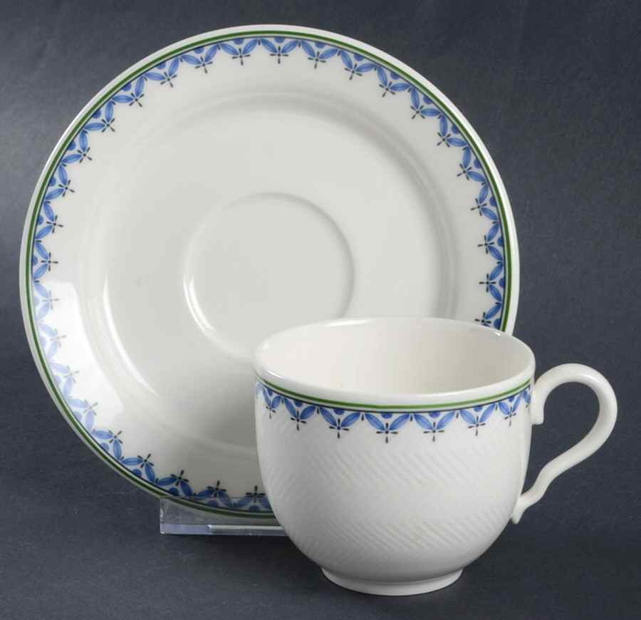 Casa Look Flat Cup & Saucer Set by Villeroy & Boch-1
