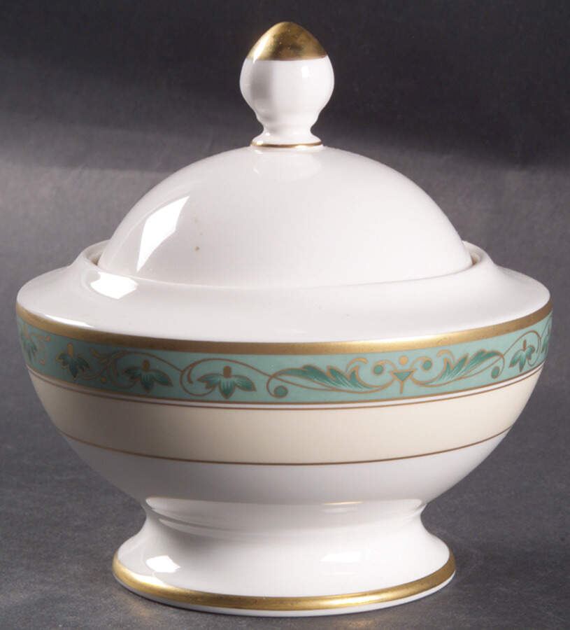 Cassis (Bone) Sugar Bowl & Lid by Villeroy & Boch-1