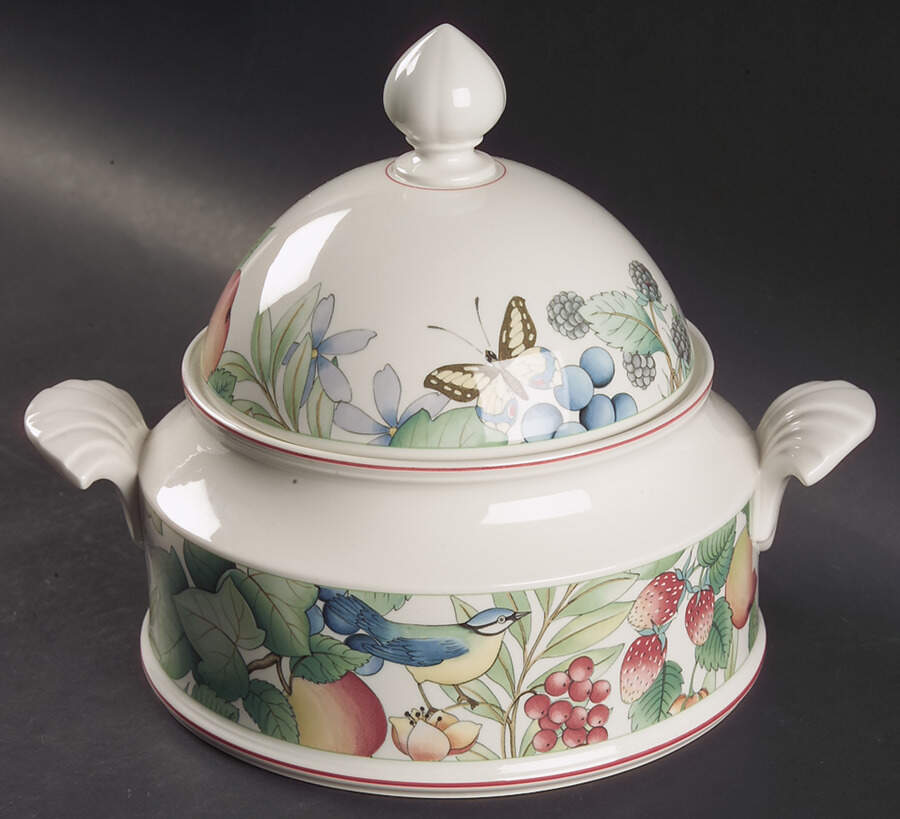 Catalina Round Covered Vegetable by Villeroy & Boch-1