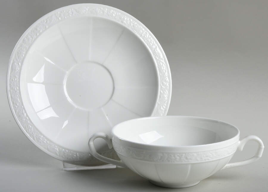 Cameo White (Weiss) Flat Cream Soup Bowl & Breakfast Saucer Set by Villeroy & Boch-1