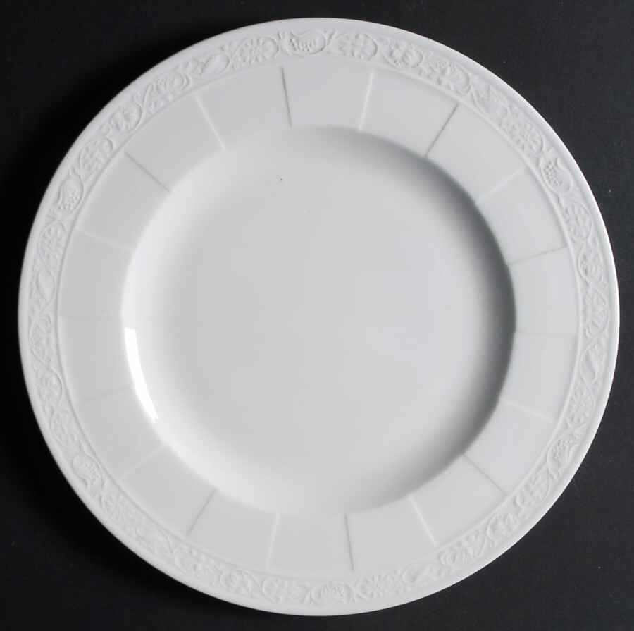 Cameo White (Weiss) Dinner Plate by Villeroy & Boch-1
