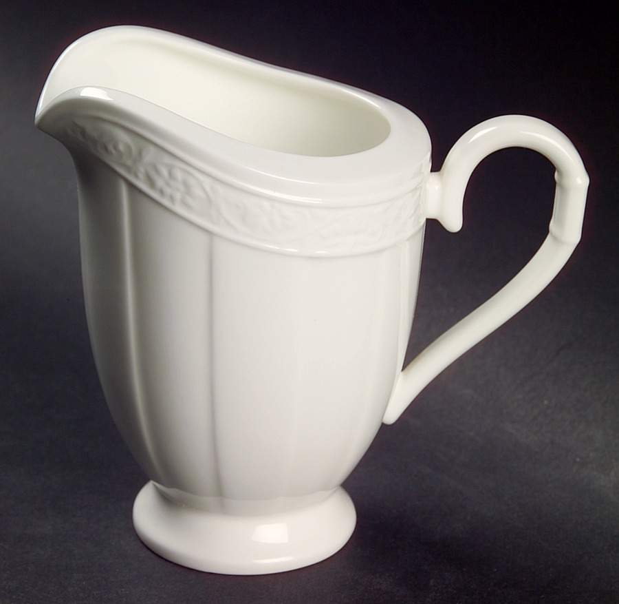 Cameo White (Weiss) Creamer by Villeroy & Boch-1