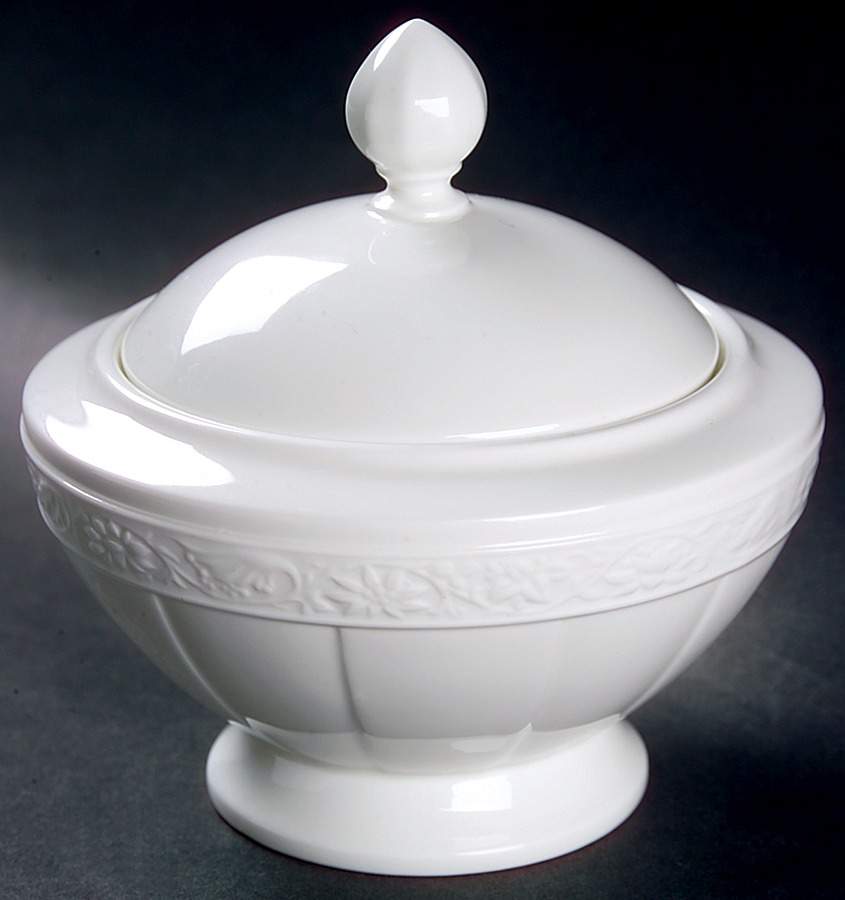 Cameo White (Weiss) Sugar Bowl & Lid by Villeroy & Boch-1