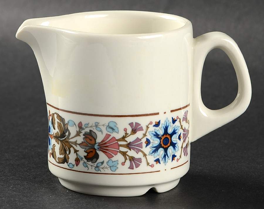 Chateau Mini Creamer by Villeroy & Boch-1