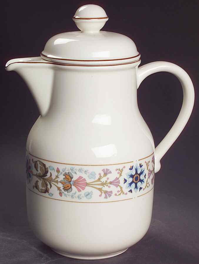 Chateau Coffee Pot & Lid by Villeroy & Boch-1