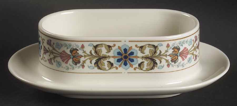 Chateau Gravy Boat with Attached Underplate by Villeroy & Boch-1