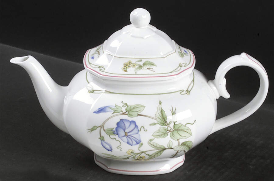 Clarissa Teapot & Lid by Villeroy & Boch-1