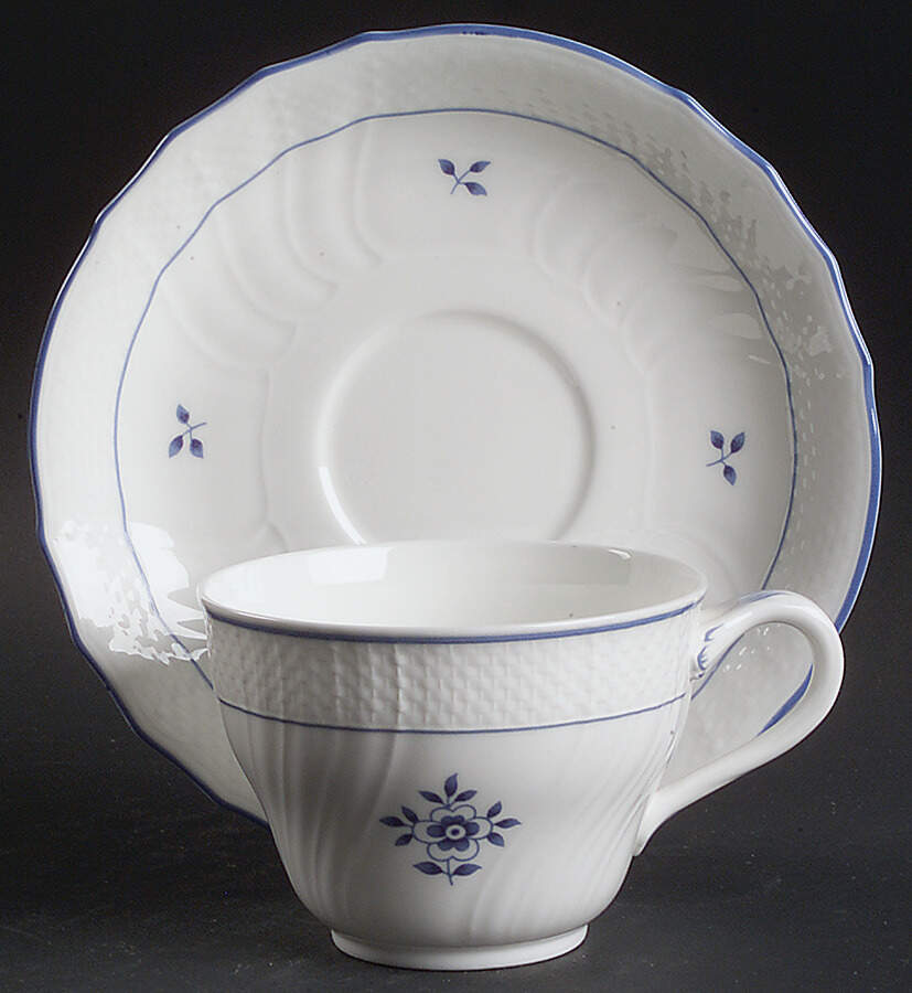 Coburg Flat Cup & Saucer Set by Villeroy & Boch-1