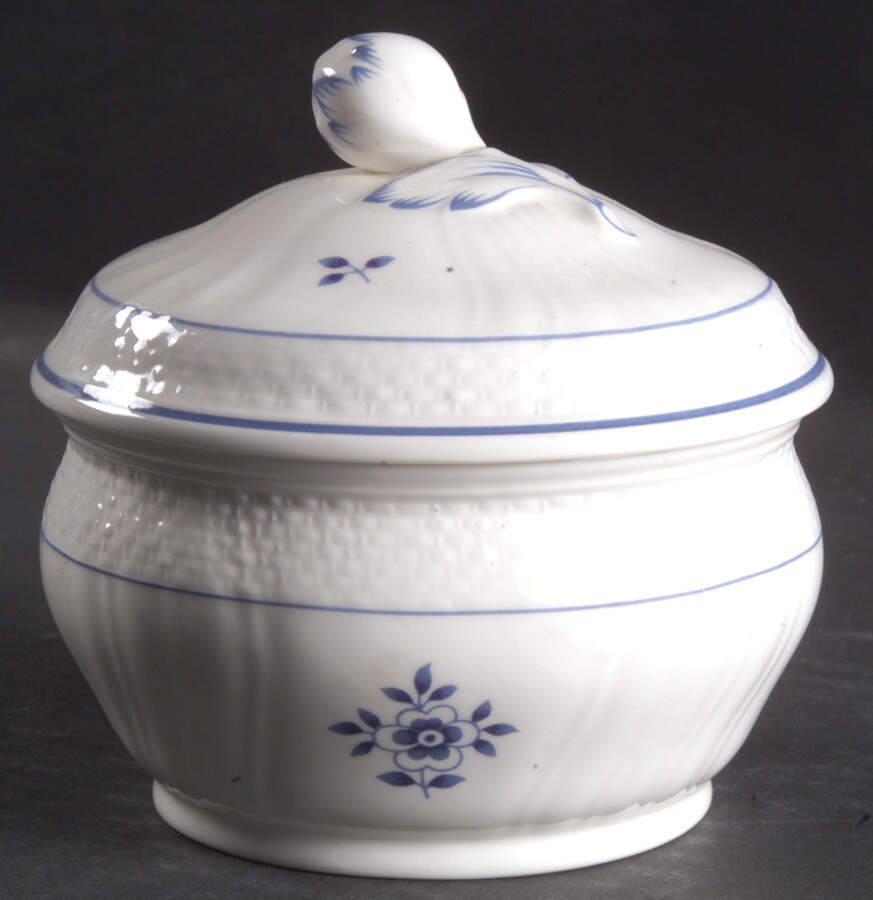 Coburg Sugar Bowl & Lid by Villeroy & Boch-1