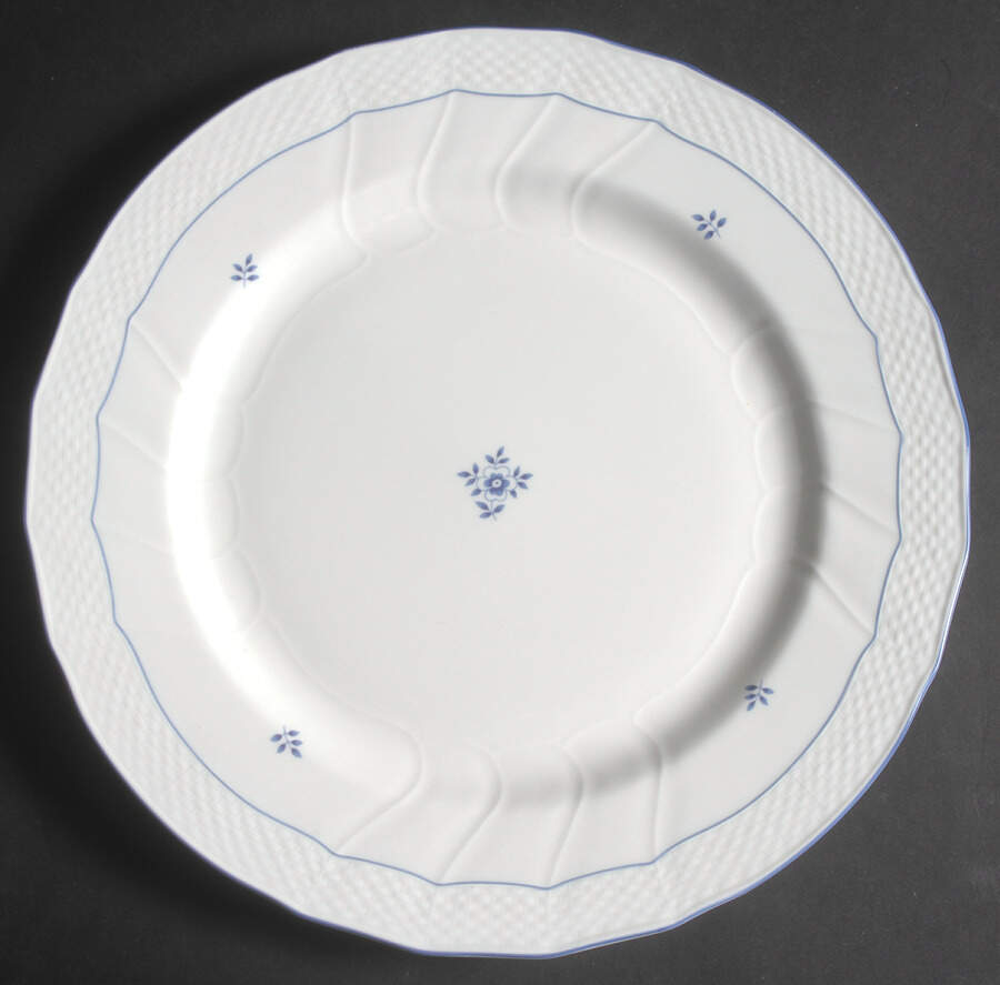 Coburg 12" Chop Plate (Round Platter) by Villeroy & Boch-1