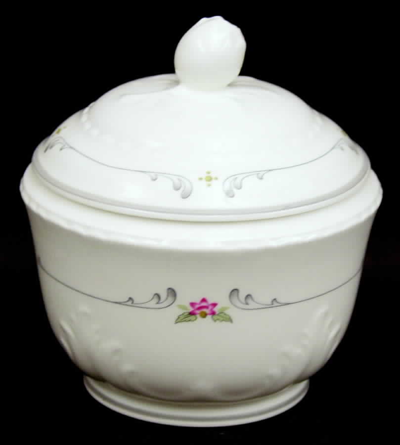 Collier Sugar Bowl & Lid by Villeroy & Boch-1
