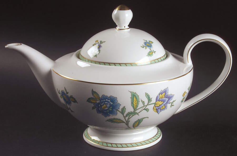 Columbia Teapot & Lid by Villeroy & Boch-1