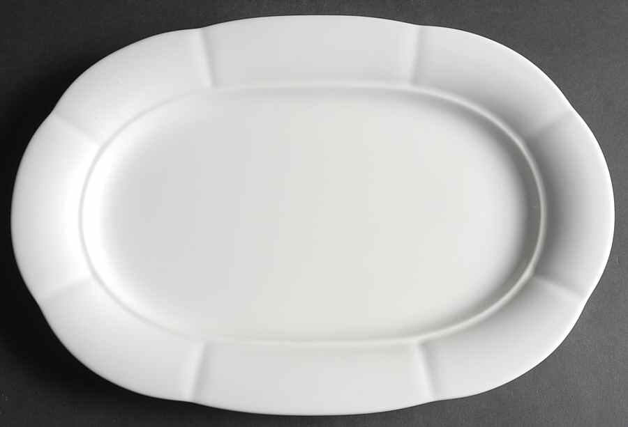 Damasco White 14" Oval Serving Platter by Villeroy & Boch-1