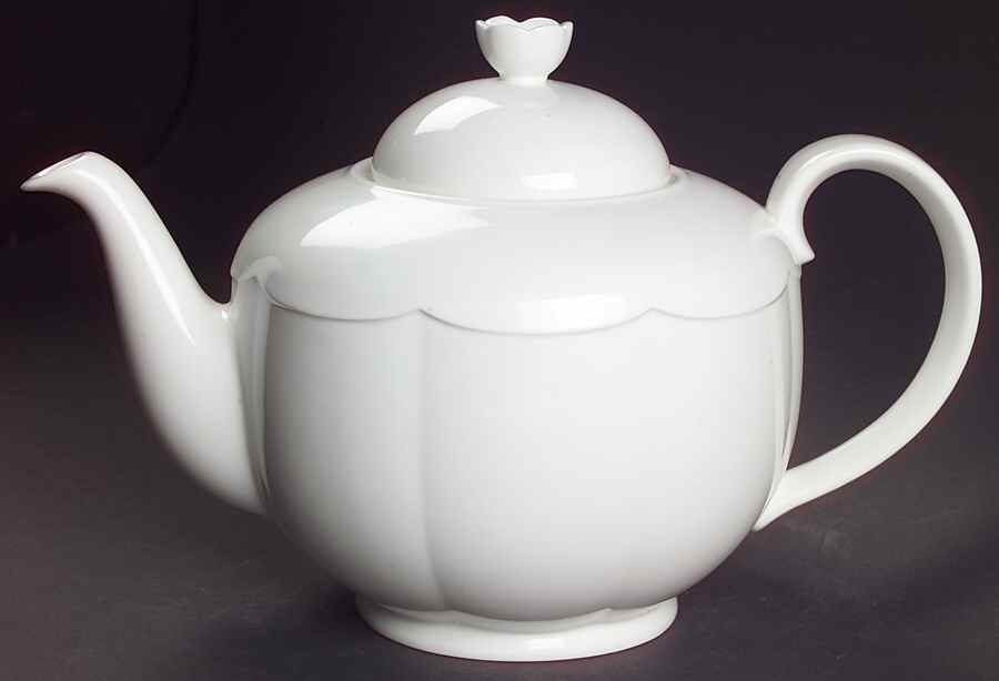 Damasco White Teapot & Lid by Villeroy & Boch-1