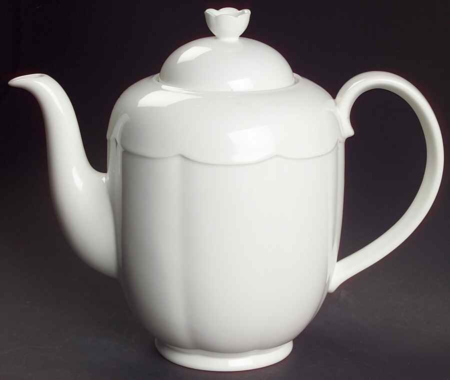 Damasco White Coffee Pot & Lid by Villeroy & Boch-1