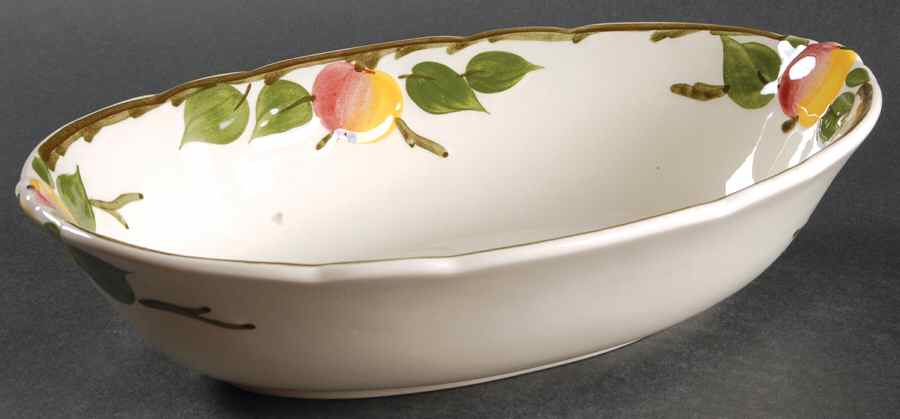 The Delicious Apple 10" Oval Vegetable Bowl by Villeroy & Boch-1