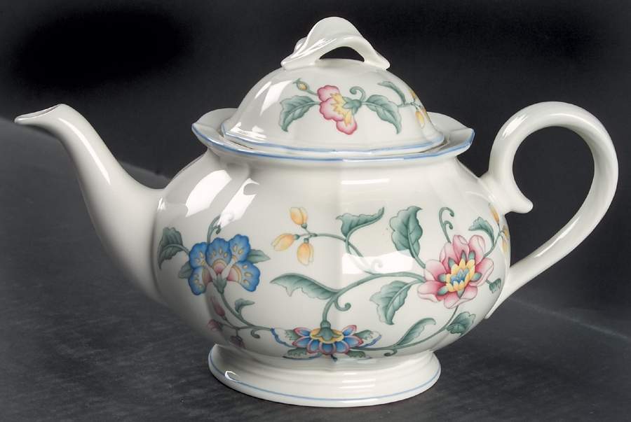 Delia Teapot & Lid by Villeroy & Boch-1
