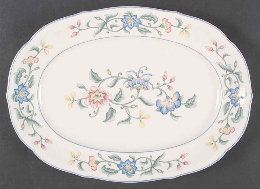 Delia 13" Oval Serving Platter by Villeroy & Boch-1