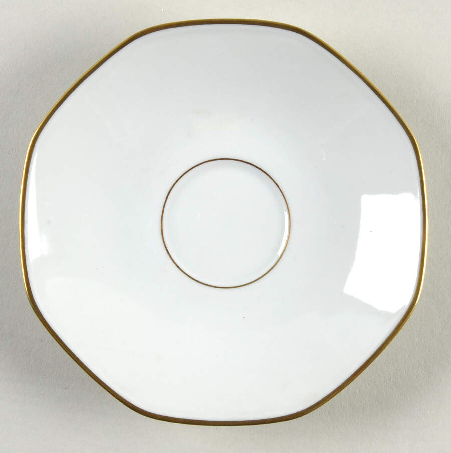 Facette Gold Saucer by Villeroy & Boch-1