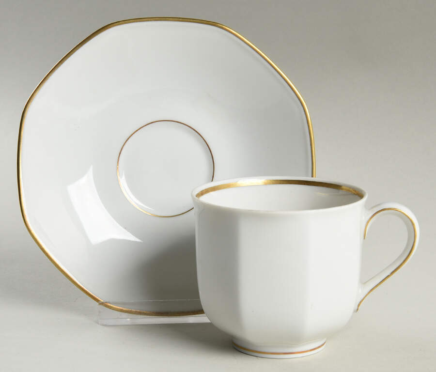 Facette Gold Flat Cup & Saucer Set by Villeroy & Boch-1