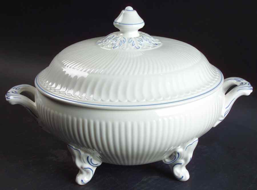 Filet Bleu Round Covered Vegetable by Villeroy & Boch-1