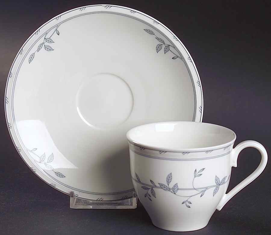 Filetto Flat Cup & Saucer Set by Villeroy & Boch-1