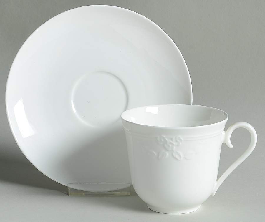 Fiori Weiss Breakfast Cup & Saucer Set by Villeroy & Boch-1