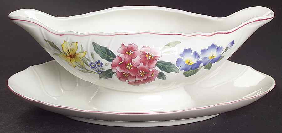 Flora Bella Gravy Boat with Attached Underplate by Villeroy & Boch-1