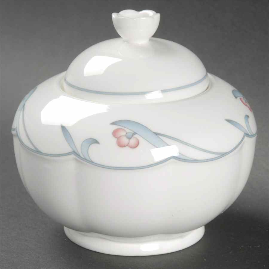 Florina Sugar Bowl & Lid by Villeroy & Boch-1
