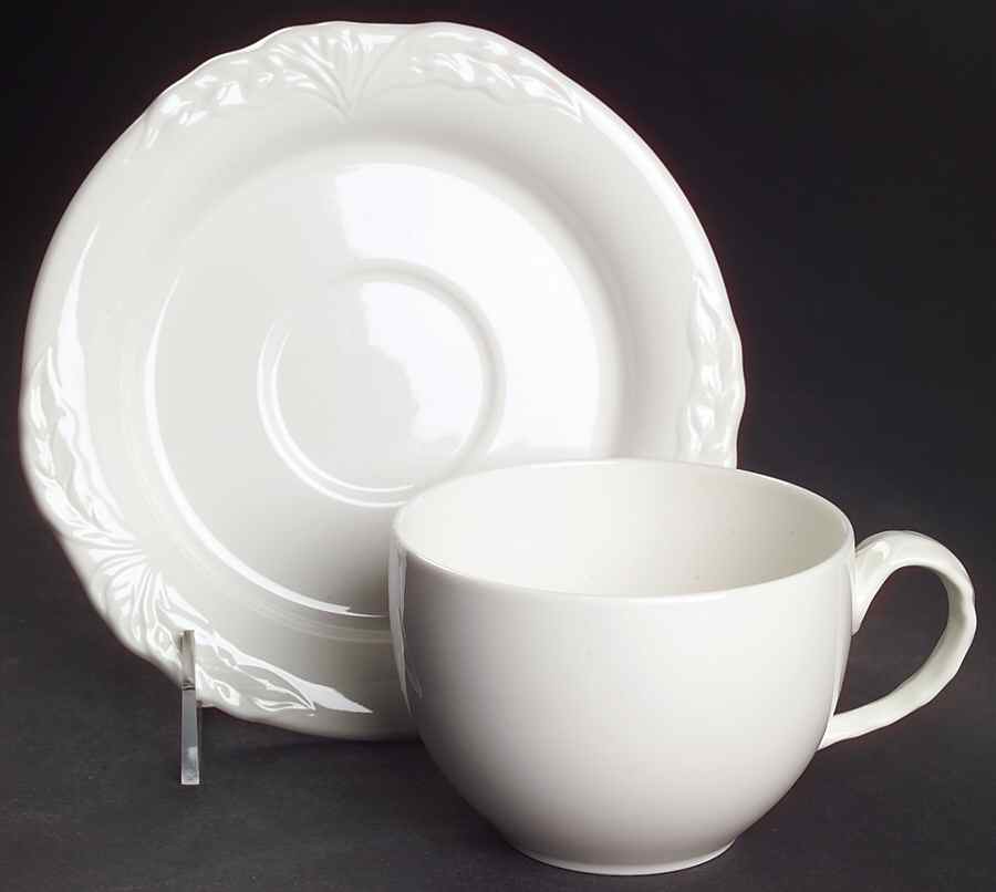 Foglia Breakfast Cup & Cream Soup Saucer Set by Villeroy & Boch-1